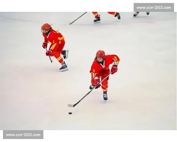 冰球赛场激烈对抗瞬间精彩回顾与明星球员表现分析