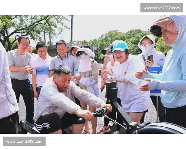 赛艇竞技盛宴:探索水面速度与团队协作的完美结合 - 副本 赛艇竞技盛宴:探索水面速度与团队协作的完美结合 - 副本