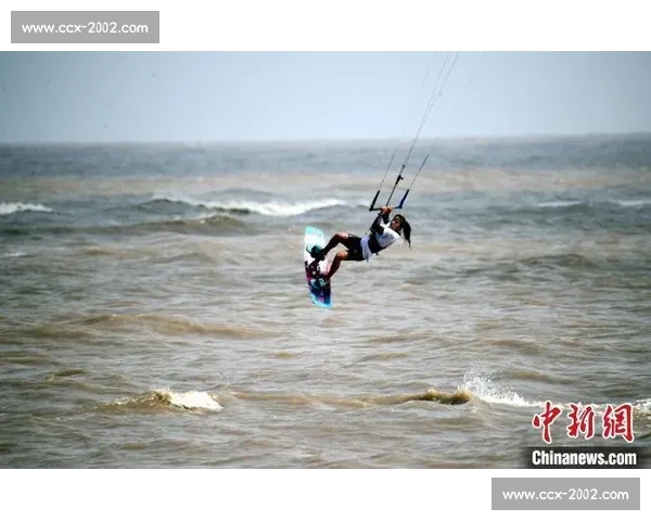 逐浪巅峰全球冲浪高手齐聚海岸展开速度与勇气的极限对决盛会传奇 - 副本 - 副本 (3) - 副本 - 副本